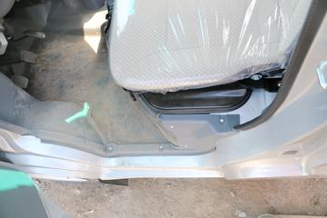 �� T20 ��׼�� 2018�� 1.3L 82���� 2.7�׵�������΢��(SY1020YC5AJ)ͼƬ