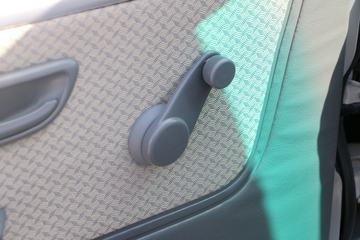 �� T20 ��׼�� 2018�� 1.3L 82���� 2.7�׵�������΢��(SY1020YC5AJ)ͼƬ