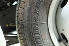 跃进 小福星S50 1.9L 95马力 柴油 3.05米双排栏板小卡(3100轴距)(SH1032PBBNS1)