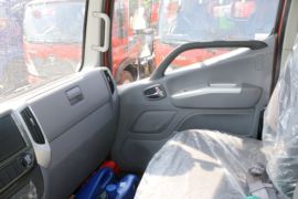 瑞沃ES3&nbsp;自卸车驾驶室                                               图片