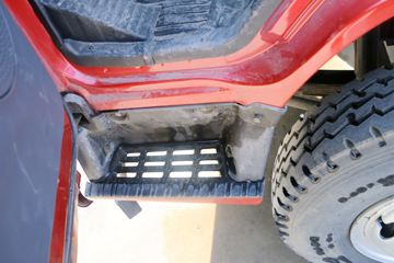 ���� ����Q5 160���� 4X2 4.85�������ػ���ͼƬ