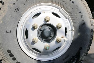 ���� ����Q5 160���� 4X2 4.85�������ػ���ͼƬ