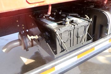 ���� ����Q5 160���� 4X2 4.85�������ػ���ͼƬ