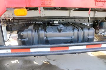 ���� ����Q5 160���� 4X2 4.85�������ػ���ͼƬ