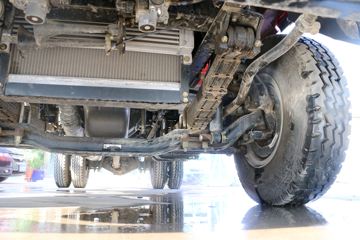 ���� ����Q5 160���� 4X2 4.85�������ػ���ͼƬ