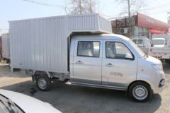 金杯 T32 1.3L 82马力 汽油 2.45米双排厢式微卡(SY5020XXY-LC5AA)