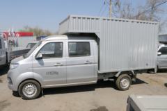 金杯 T32 1.3L 82马力 汽油 2.45米双排厢式微卡(SY5020XXY-LC5AA)