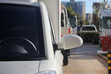 һ������ ����EV100 1.99T 1.9�׵��Ŵ��綯��ʽ�Ῠ(CA5020XXYBEV)29.9kWhͼƬ