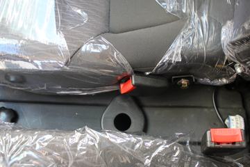 һ������ ����EV100 1.99T 1.9�׵��Ŵ��綯��ʽ�Ῠ(CA5020XXYBEV)29.9kWhͼƬ