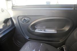 蓝箭EV100&nbsp;电动载货车内饰图片