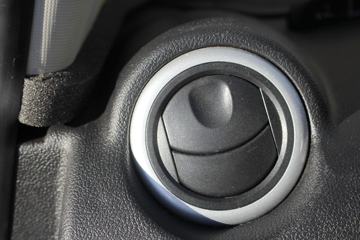 һ������ ����EV100 1.99T 1.9�׵��Ŵ��綯��ʽ�Ῠ(CA5020XXYBEV)29.9kWhͼƬ