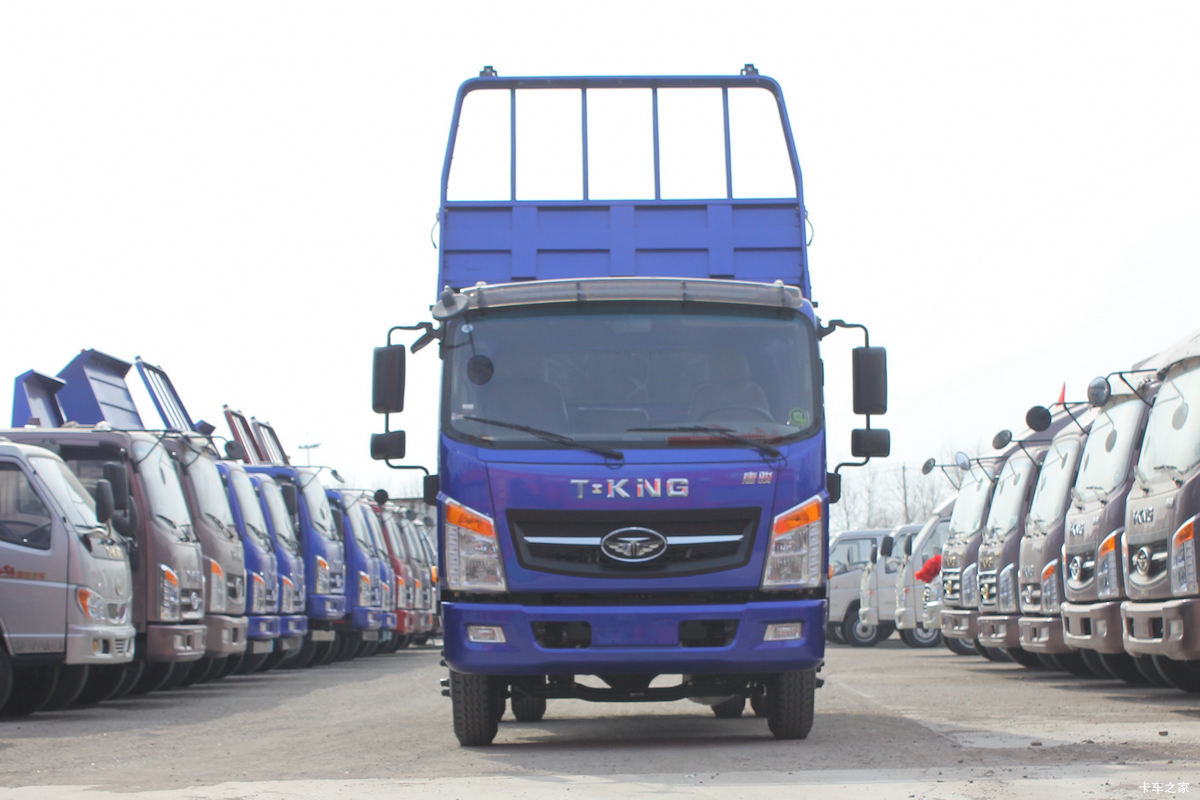 唐骏欧铃 T7系列 129马力 4X2 4.05米自卸车(长泰)