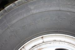 唐骏欧铃 T7系列 129马力 4X2 4.05米自卸车(长泰)(ZB3040UDD6V)