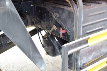 ���� ����T25 160���� 4X2 3.7����ж��(EQ3041L8GDAAC)ͼƬ