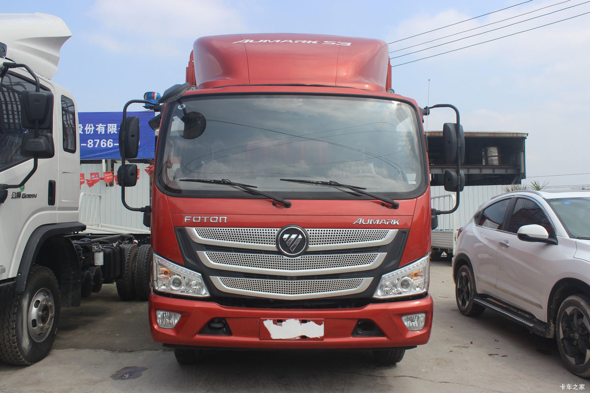 福田 欧马可S3系 高效快递快运版 156马力 3.9米排半厢式轻卡