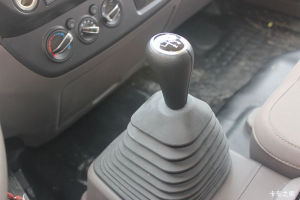 ���ݸ���ŷ����������ż��ֽ��Ż�0.3��