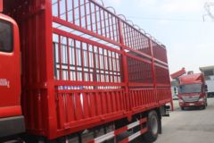 福田 欧航R系 210马力 6.8米仓栅式载货车(8挡)(BJ5186CCY-A1)