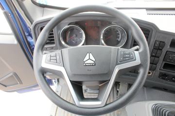 �й�����HOWO ���� 156���� 4.15�׵�����ʽ�Ῠ(ʮ����)(ZZ5047XXYF341CE145)ͼƬ