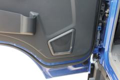 中国重汽HOWO 悍将 156马力 4.15米单排厢式轻卡(十开门)(ZZ5047XXYF341CE145)