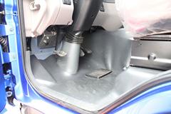 东风柳汽 乘龙609中卡 160马力 4X2 6.75米栏板载货车(LZ1161RAP)