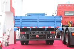 东风柳汽 乘龙609中卡 160马力 4X2 6.75米栏板载货车(LZ1161RAP)