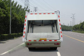 东风商用车底盘&nbsp;垃圾运输车外观图片