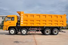 力帆 欧式战龙 T9重卡 340马力 8X4 7.4米自卸车(LFJ3310G5)