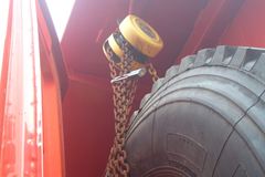 东风商用车 大力神重卡 290马力 6X4 5.8米自卸车(DFL3258A3)
