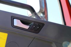 青岛解放 悍V重卡 420马力 6X4牵引车(CA4258P1K2T1E5A80)