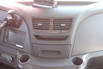 һ����� ��J6P�ؿ� �캽�� ������ 550���� 6X4ǣ����(CA4250P66K25T1A2E5)ͼƬ