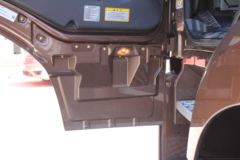 一汽解放 新J6P重卡 领航版 北方款 550马力 6X4牵引车(CA4250P66K25T1A2E5)