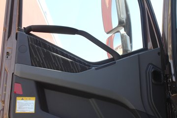 һ����� ��J6P�ؿ� �캽�� ������ 550���� 6X4ǣ����(CA4250P66K25T1A2E5)ͼƬ