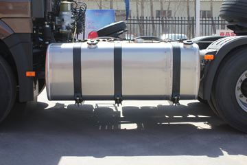 һ����� ��J6P�ؿ� �캽�� ������ 550���� 6X4ǣ����(CA4250P66K25T1A2E5)ͼƬ