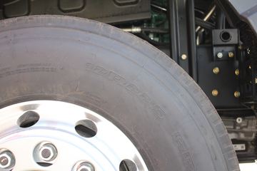 һ����� ��J6P�ؿ� �캽�� ������ 550���� 6X4ǣ����(CA4250P66K25T1A2E5)ͼƬ