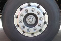 一汽解放 新J6P重卡 领航版 北方款 550马力 6X4牵引车(CA4250P66K25T1A2E5)