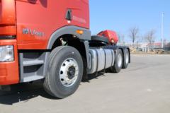 青岛解放 悍V重卡 420马力 6X4牵引车(CA4258P1K2T1E5A80)