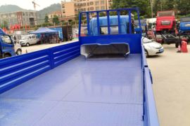 骏铃V9&nbsp;载货车上装                                                图片