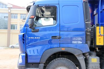 �й����� HOWO T7H�ؿ� 440���� 8X4 7.6����ж��(12��)(ZZ3317V386HE1)ͼƬ