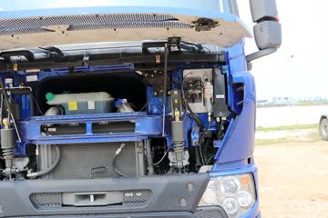 �й����� HOWO T7H�ؿ� 440���� 8X4 7.6����ж��(12��)(ZZ3317V386HE1)ͼƬ