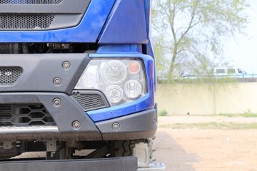 �й����� HOWO T7H�ؿ� 440���� 8X4 7.6����ж��(12��)(ZZ3317V386HE1)ͼƬ