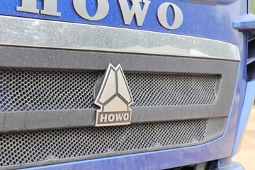 �й����� HOWO T7H�ؿ� 440���� 8X4 7.6����ж��(12��)(ZZ3317V386HE1)ͼƬ
