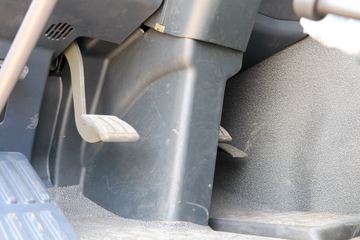 �й����� HOWO T7H�ؿ� 440���� 8X4 7.6����ж��(12��)(ZZ3317V386HE1)ͼƬ