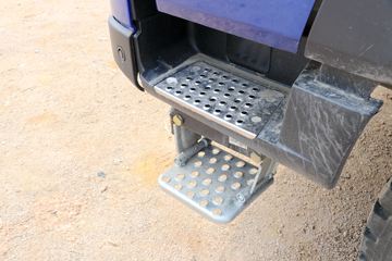 �й����� HOWO T7H�ؿ� 440���� 8X4 7.6����ж��(12��)(ZZ3317V386HE1)ͼƬ