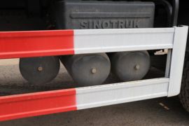 HOWO T7H&nbsp;自卸车底盘                                                图片