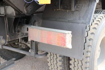 �й����� HOWO T7H�ؿ� 440���� 8X4 7.6����ж��(12��)(ZZ3317V386HE1)ͼƬ