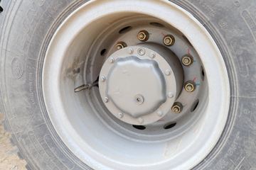 �й����� HOWO T7H�ؿ� 440���� 8X4 7.6����ж��(12��)(ZZ3317V386HE1)ͼƬ