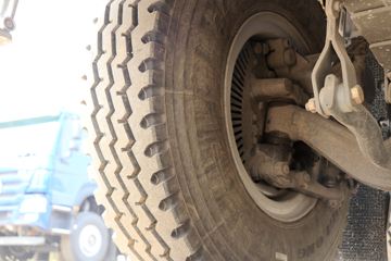 �й����� HOWO T7H�ؿ� 440���� 8X4 7.6����ж��(12��)(ZZ3317V386HE1)ͼƬ