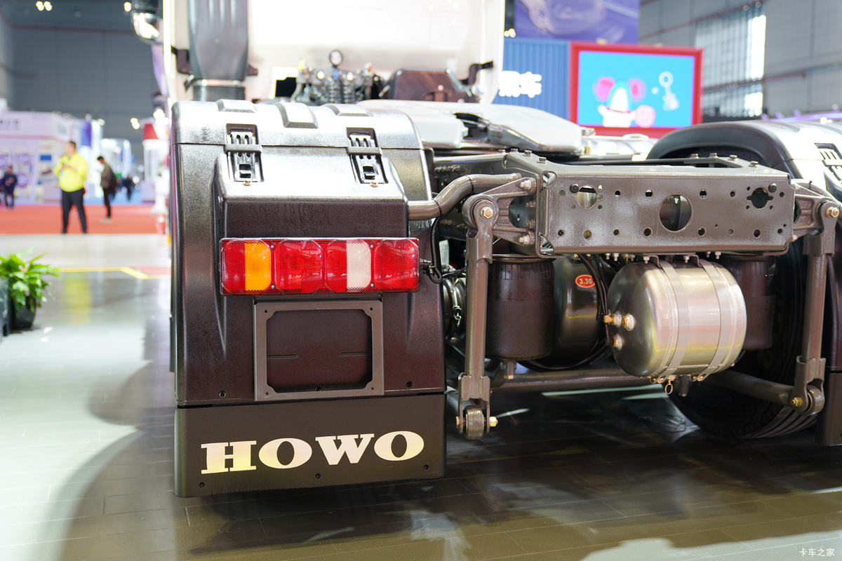 й HOWO T7Hؿ 500 6X4 AMTԶǣ()(ZZ4257V324HF1B)                                                