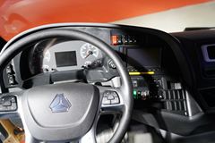 中国重汽 汕德卡SITRAK C7H重卡 440马力 8X4工程自卸车(国六)(ZZ3316N406MF1)