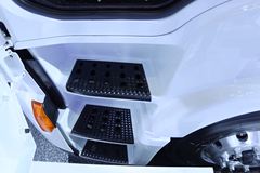 上汽红岩 杰狮C500e 450马力 6X4 AMT自动挡智能危化牵引车(车罐一体)(CQ4256HXVG334AU)